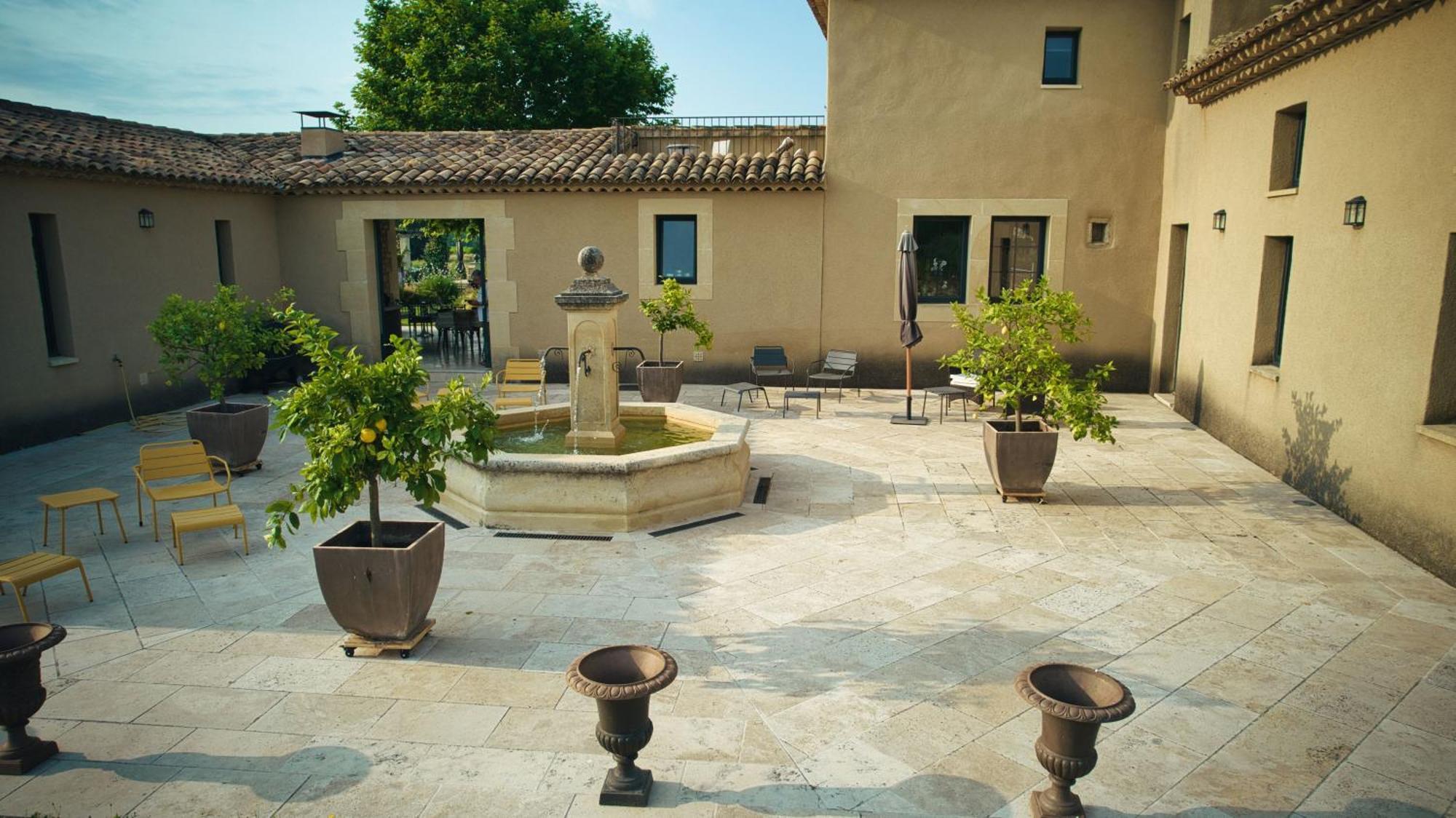 Bastide Saint Maurin Bed & Breakfast Ansouis Exterior photo