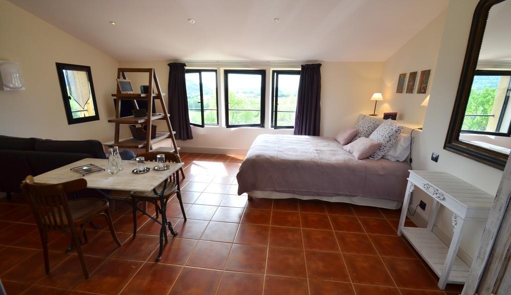 Bastide Saint Maurin Bed & Breakfast Ansouis Exterior photo